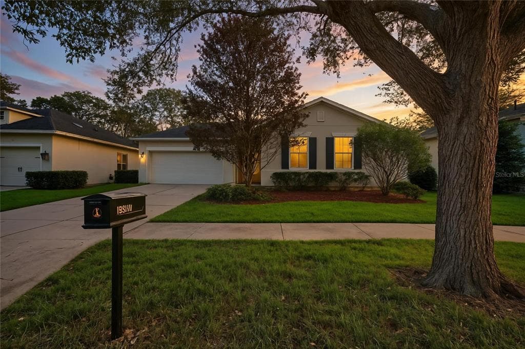 15810 STARLING WATER DRIVE LITHIA, FL 33547