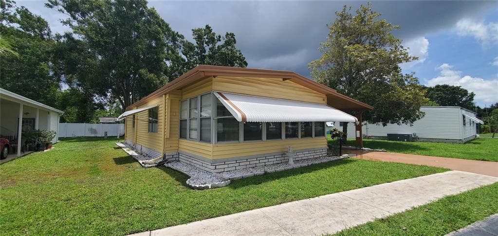6100 62ND AVENUE N UNIT 14 PINELLAS PARK, FL 33781