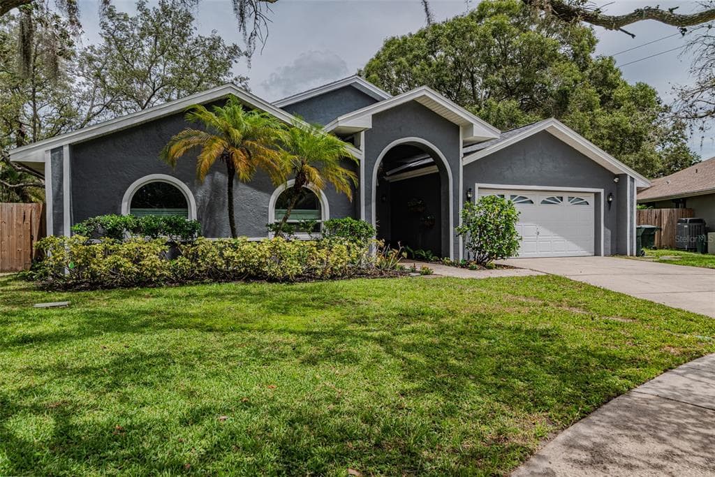 1014 BRAMBLEWOOD COURT SAFETY HARBOR, FL 34695