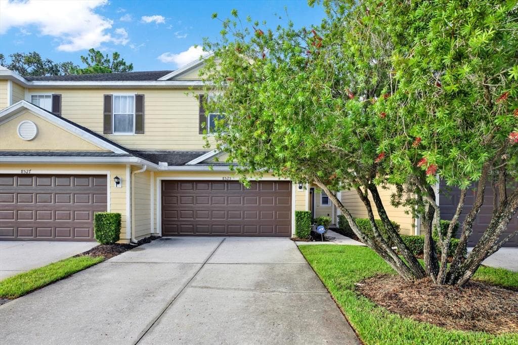 8525 SANDPIPER RIDGE AVENUE TAMPA, FL 33647