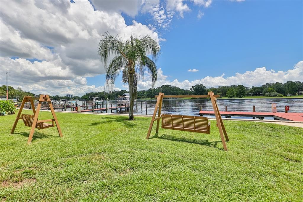 2424 W TAMPA BAY BOULEVARD UNIT B201 TAMPA, FL 33607