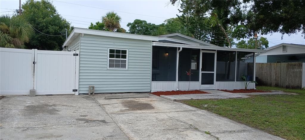 6909 79TH AVENUE N PINELLAS PARK, FL 33781