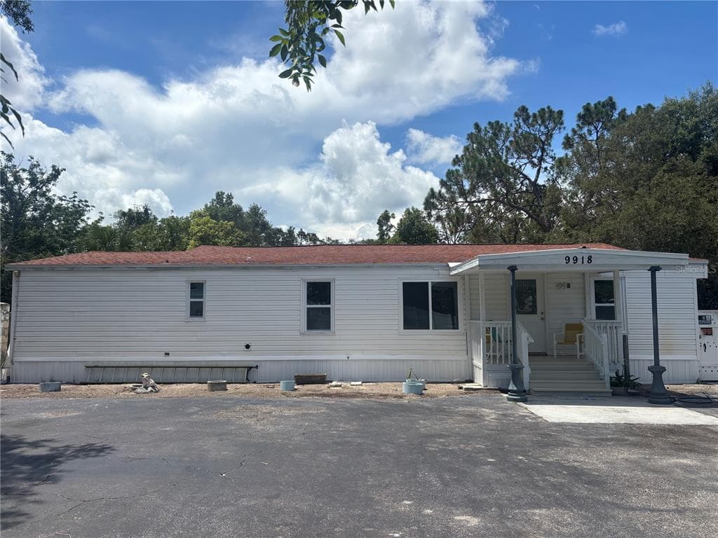 9918 NEW YORK AVENUE HUDSON, FL 34667