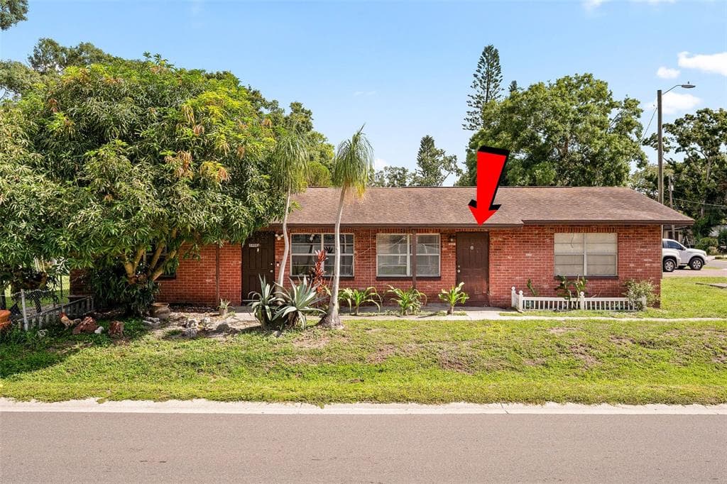 5901 CRESTMONT STREET CLEARWATER, FL 33760