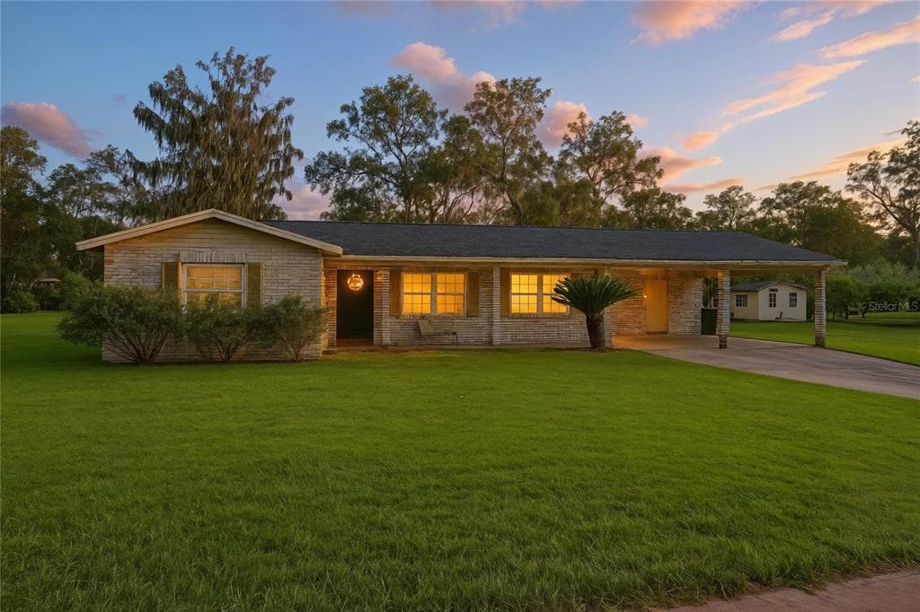 410 OLD MULRENNAN ROAD VALRICO, FL 33594