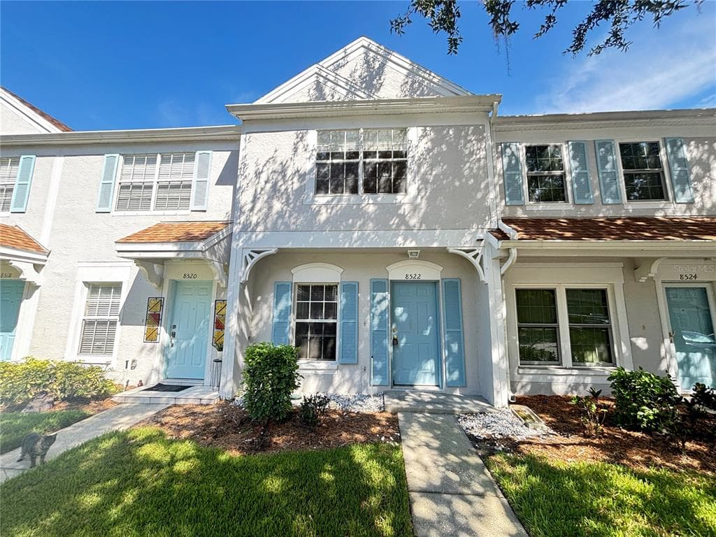 8522 HUNTERS KEY CIRCLE TAMPA, FL 33647