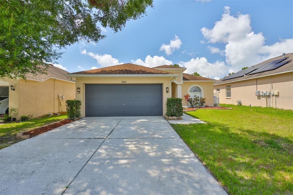 1007 GRAND CANYON DRIVE VALRICO, FL 33594