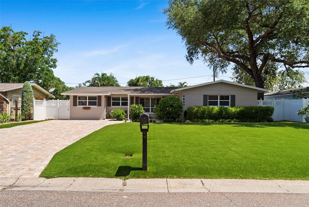 4607 W CLIFFORD STREET TAMPA, FL 33611