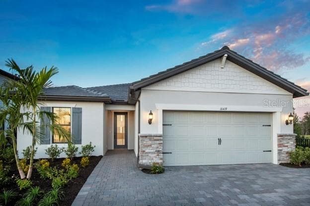 5579 SILVERSIDE PINE COURT LAKEWOOD RANCH, FL 34211