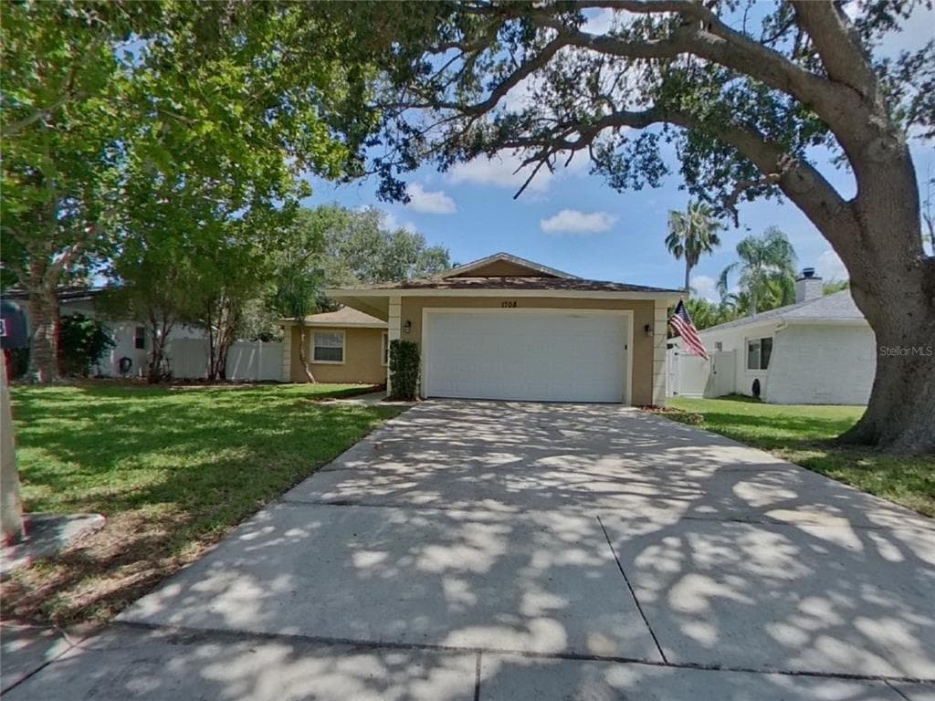 1708 HIBISCUS CIRCLE N OLDSMAR, FL 34677