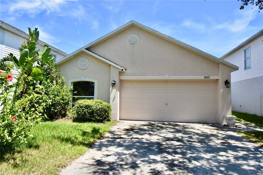 10507 OPUS DRIVE RIVERVIEW, FL 33579
