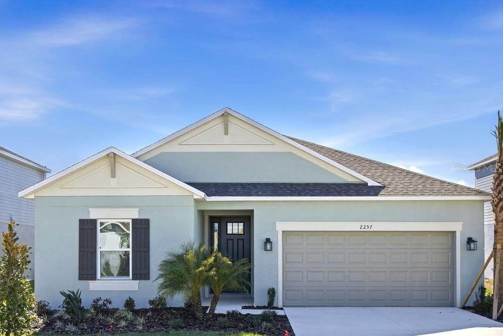 2257 CYPRESS CREEK STREET AUBURNDALE, FL 33823