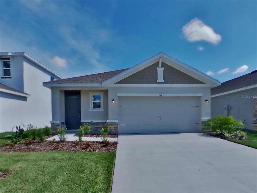 6923 BROAD RIVER AVENUE LAND O LAKES, FL 34638