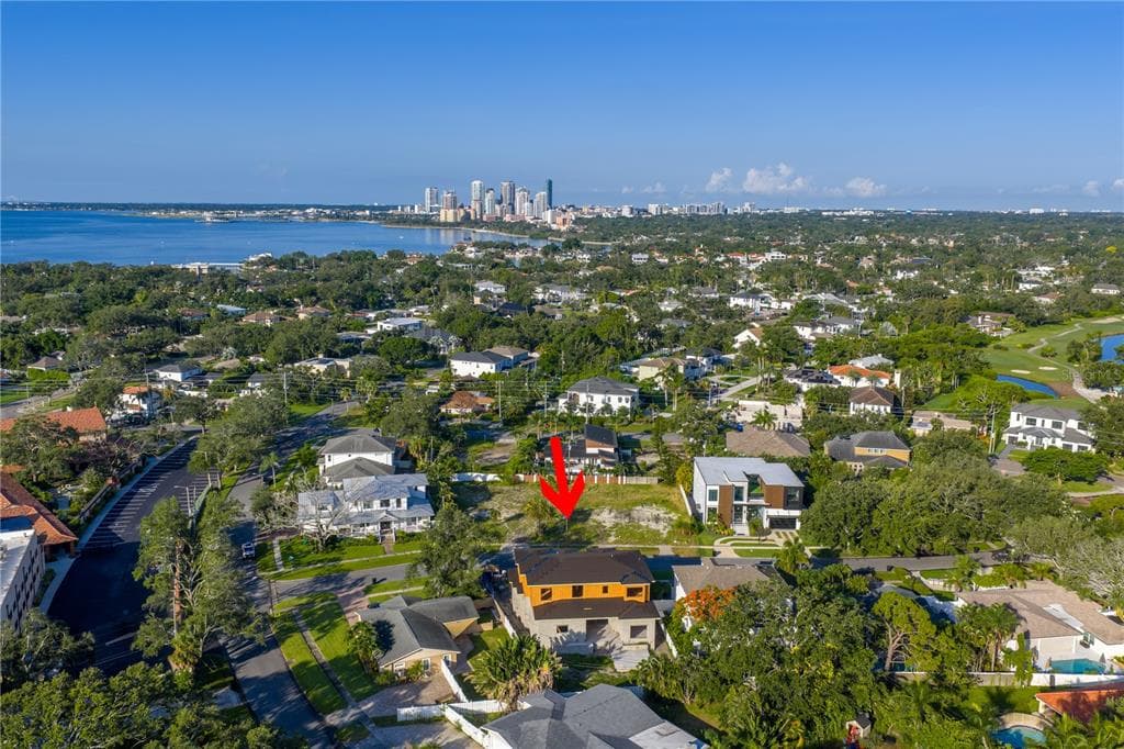 608 & 700 ALDA WAY NE ST PETERSBURG, FL 33704