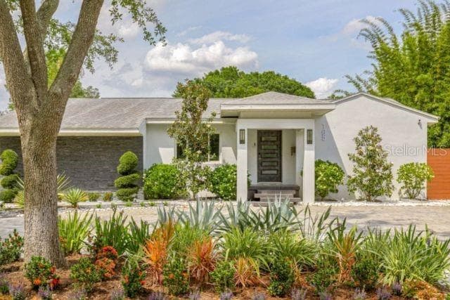 105 HURON AVENUE TAMPA, FL 33606
