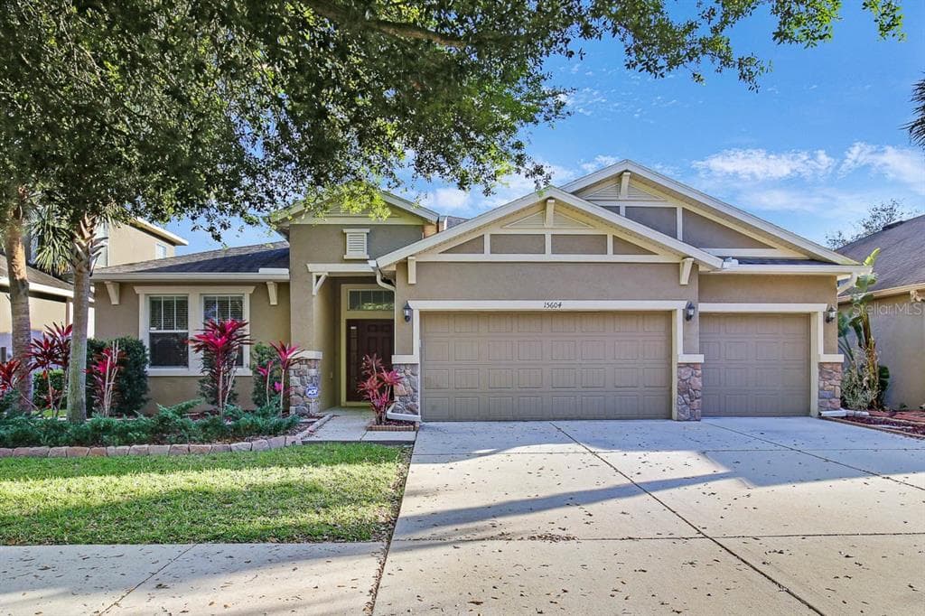 15604 STARLING WATER DRIVE LITHIA, FL 33547