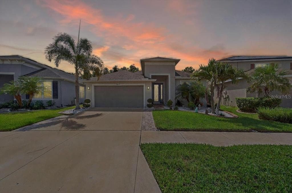 9017 SPRUCE CREEK CIRCLE RIVERVIEW, FL 33578