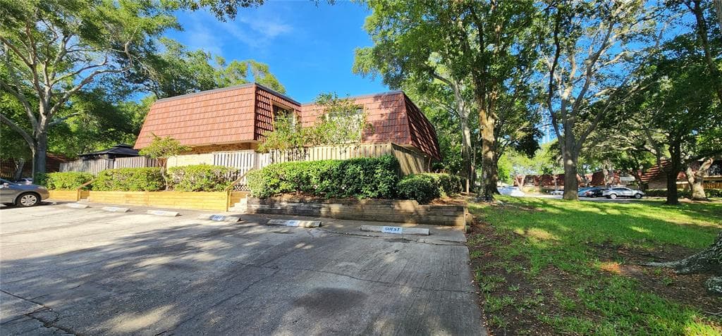 2702 5TH COURT PALM HARBOR, FL 34684
