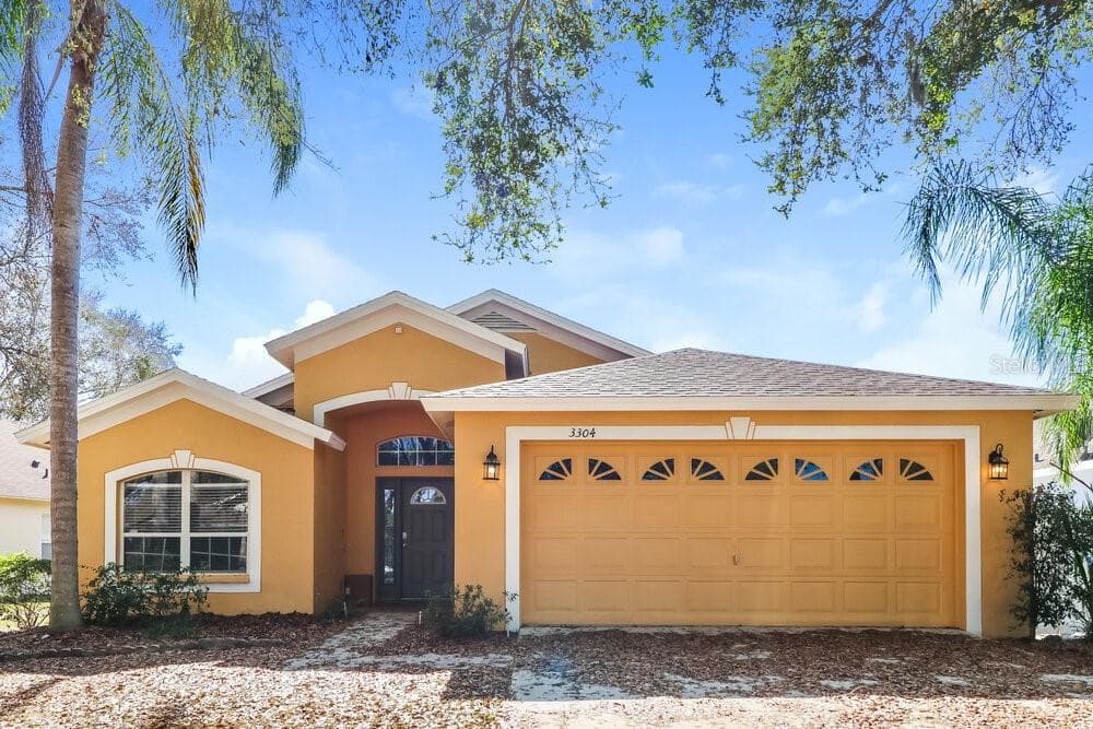3304 PIN OAK LANE TAMPA, FL 33618