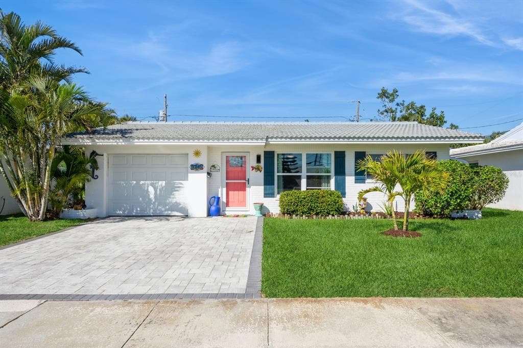 3715 98TH AVENUE N UNIT 3 PINELLAS PARK, FL 33782