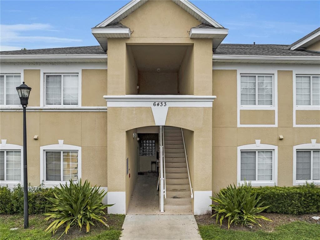 6433 CYPRESSDALE DRIVE UNIT 102 RIVERVIEW, FL 33578