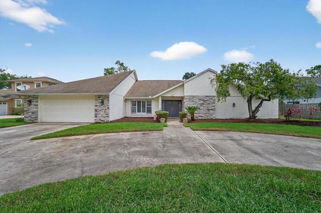 2004 N GOLFVIEW DRIVE