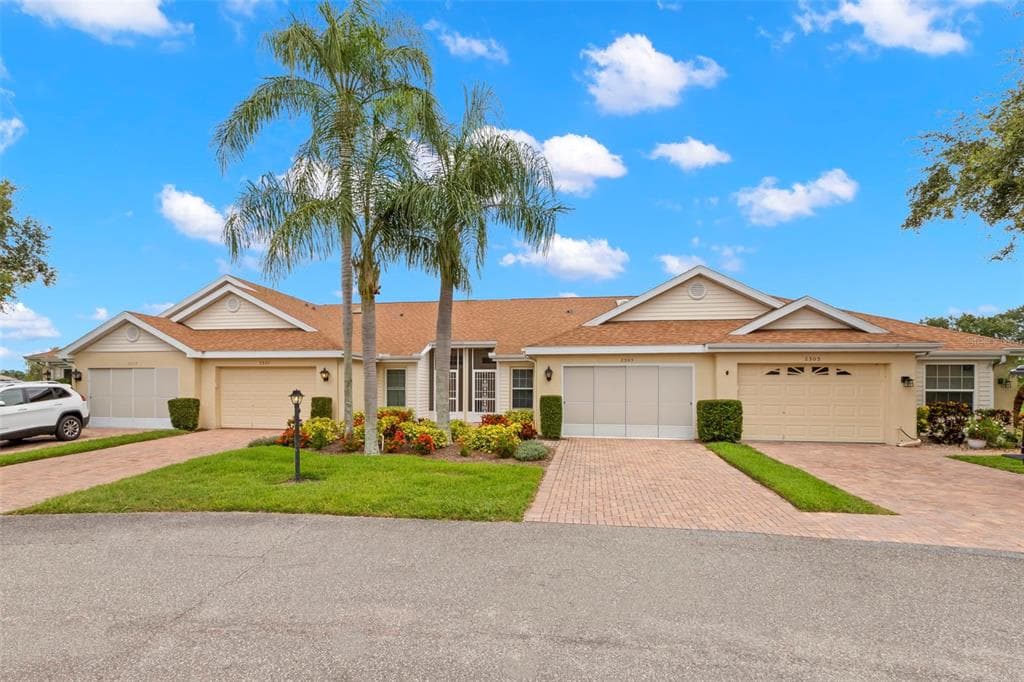 2305 NEW ORCHARD COURT SUN CITY CENTER, FL 33573