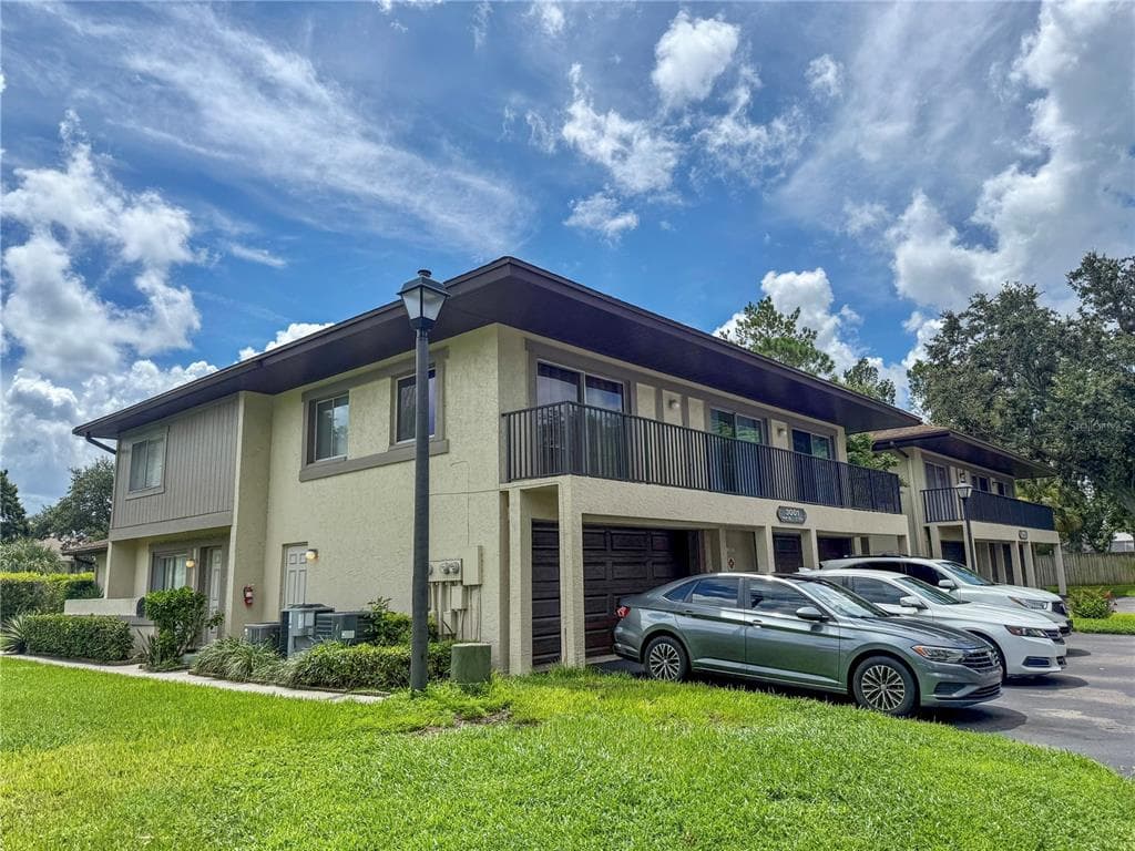 3001 BOUGH AVENUE UNIT D CLEARWATER, FL 33760
