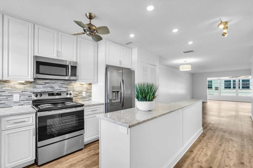 3010 59TH STREET S UNIT 212 GULFPORT, FL 33707