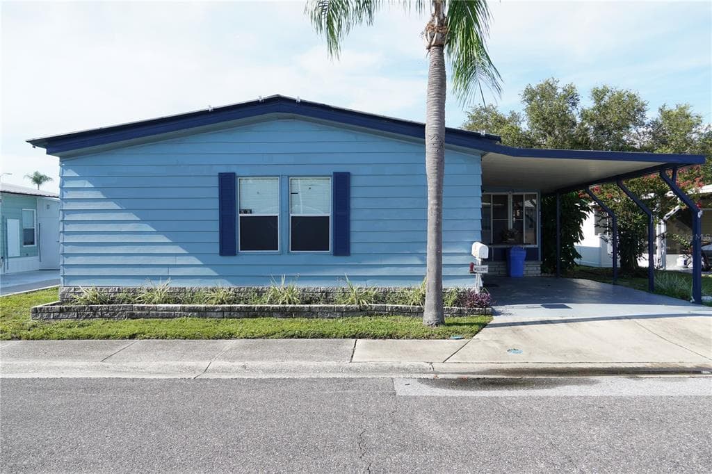 82402 NEW CIRCLE DRIVE N UNIT 402 PINELLAS PARK, FL 33781