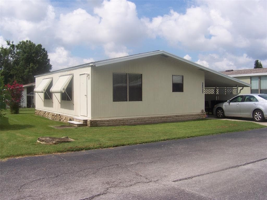 36122 ASTER AVENUE ZEPHYRHILLS, FL 33541