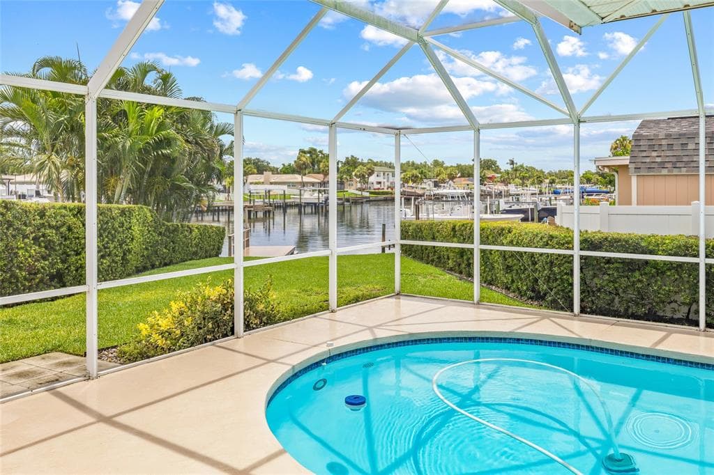 4201 10TH STREET NE ST PETERSBURG, FL 33703
