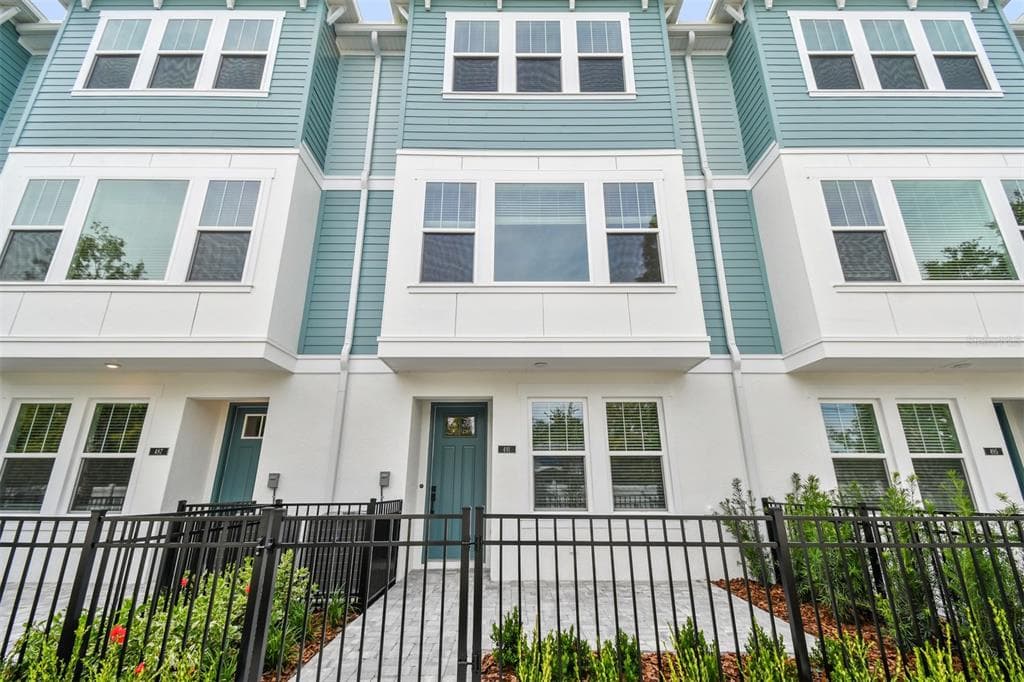 491 31ST WAY N ST PETERSBURG, FL 33713