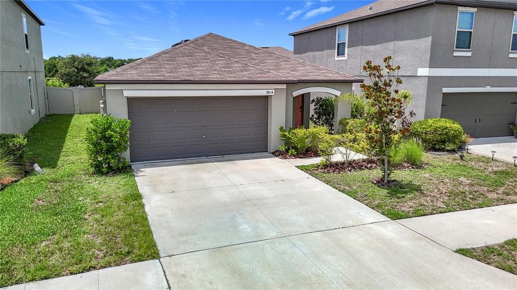 9814 LEMON DROP LOOP SUN CITY CENTER, FL 33573