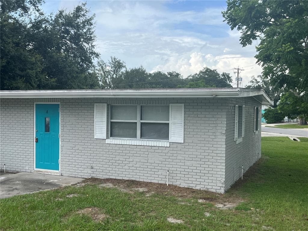 2600 TRINITY CIRCLE NW UNIT A WINTER HAVEN, FL 33881