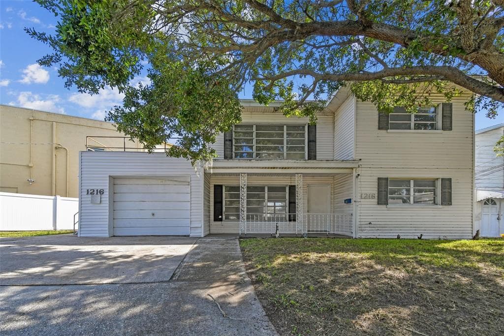 1216 FRANKLIN CIRCLE CLEARWATER, FL 33756