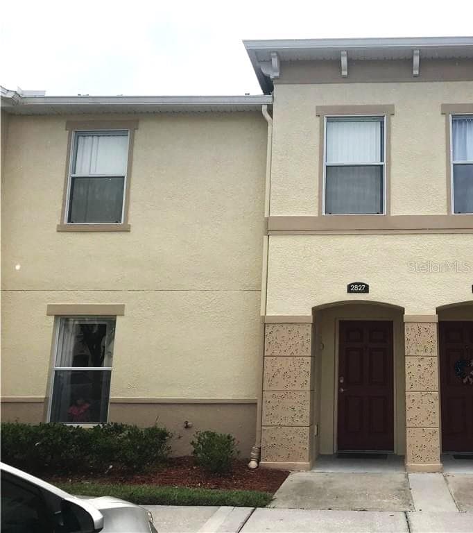 2827 CLUB CORTILE CIRCLE KISSIMMEE, FL 34746