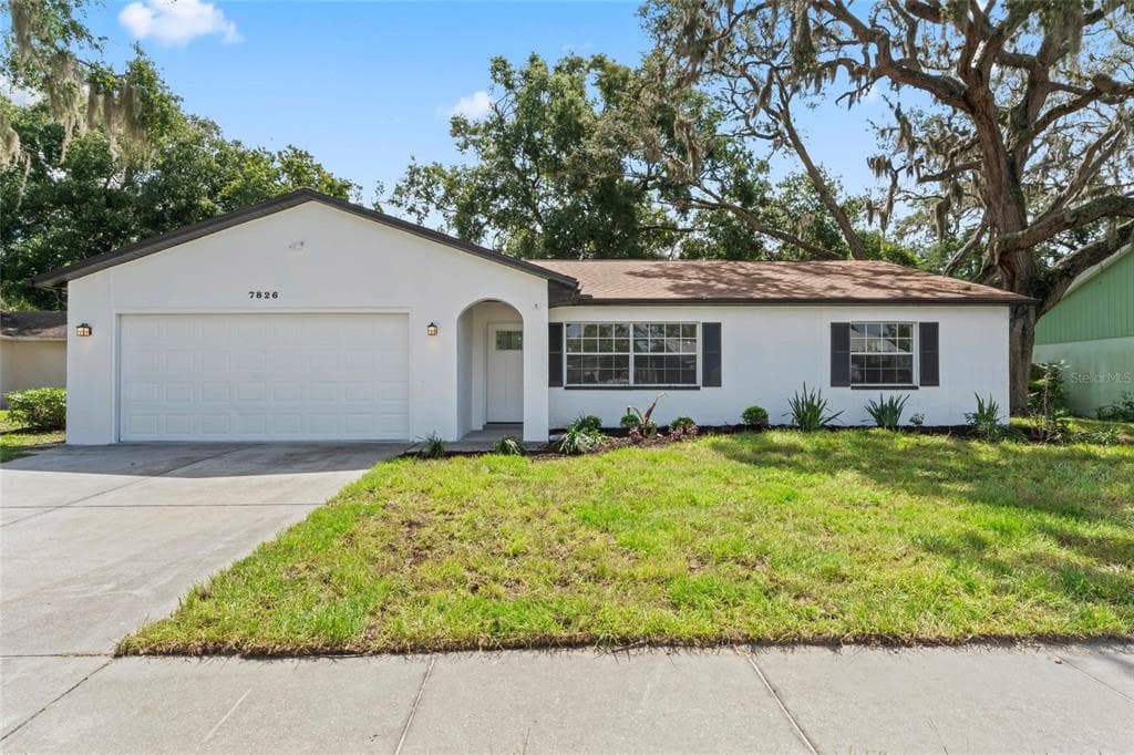 7826 KINROSS DRIVE