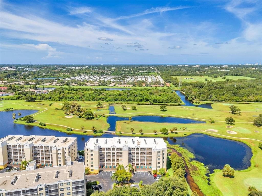 1200 COUNTRY CLUB DRIVE UNIT 6402 LARGO, FL 33771