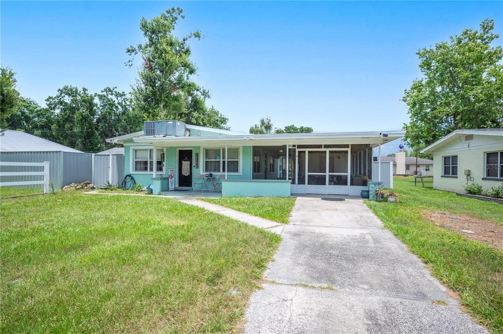 315 LENA VISTA BOULEVARD AUBURNDALE, FL 33823