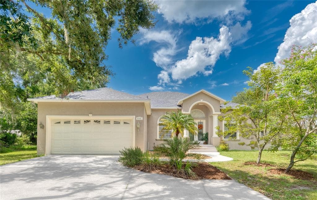 6702 W DORMANY ROAD PLANT CITY, FL 33565
