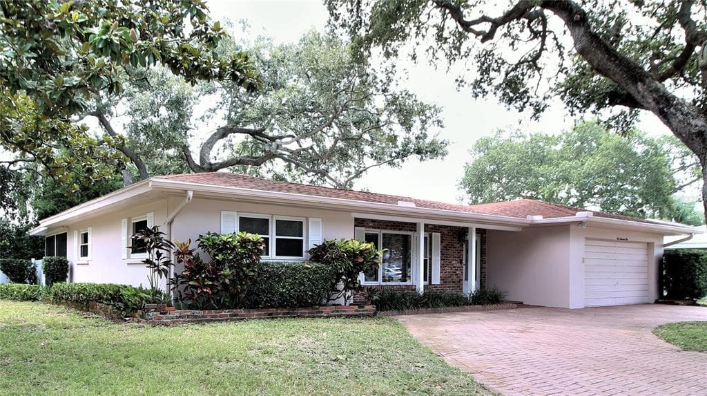 1001 BROOKSIDE DRIVE CLEARWATER, FL 33764
