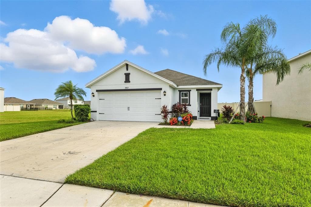3903 SILVER STRAND TRAIL PALMETTO, FL 34221