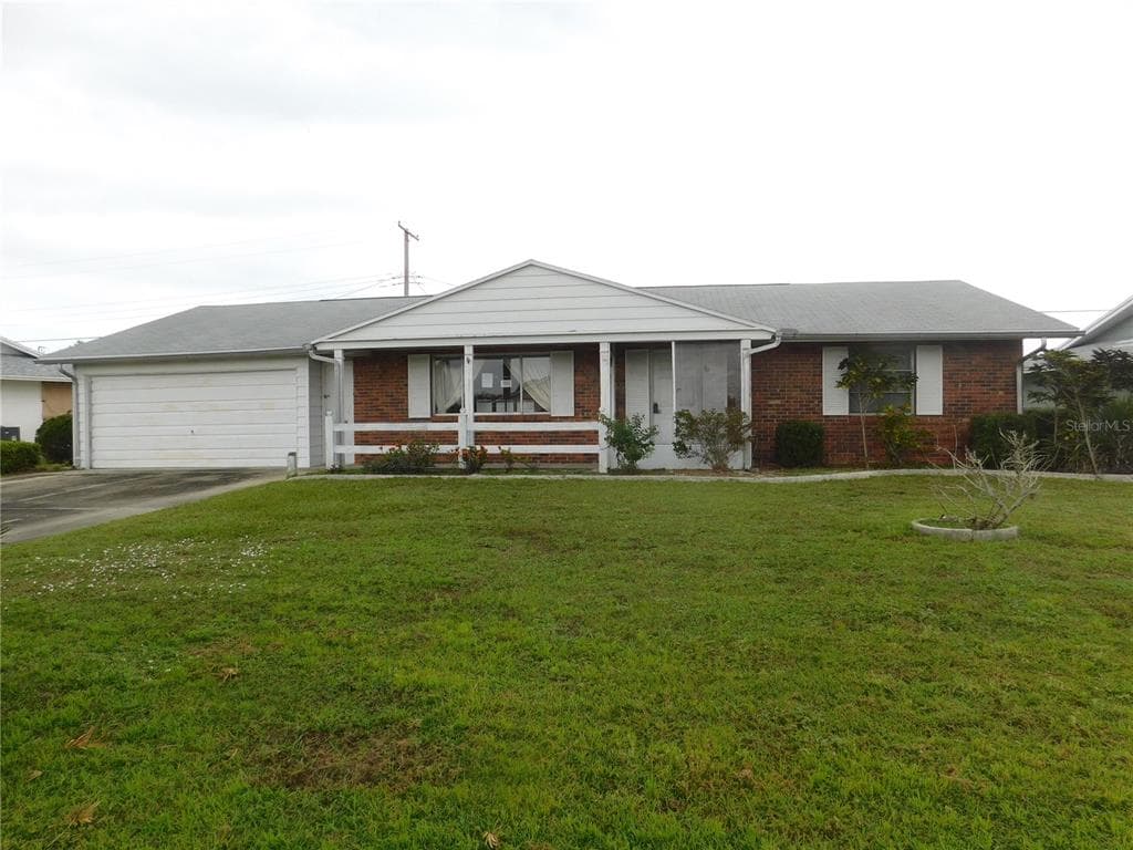 1224 VALLEY FORGE BOULEVARD SUN CITY CENTER, FL 33573