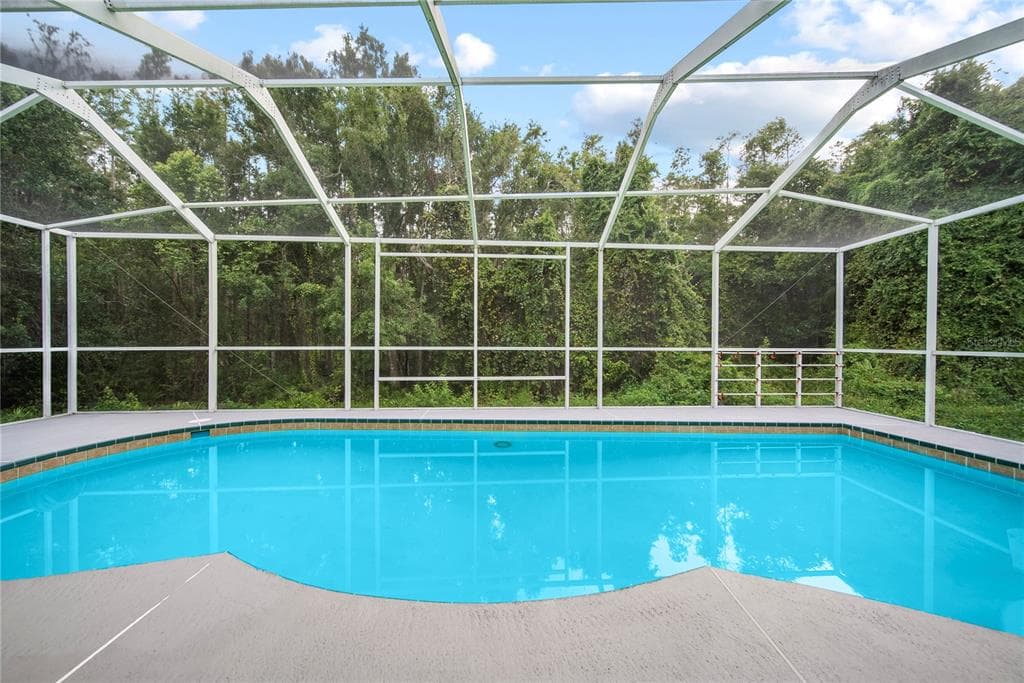 18214 STILLWELL LANE TAMPA, FL 33647