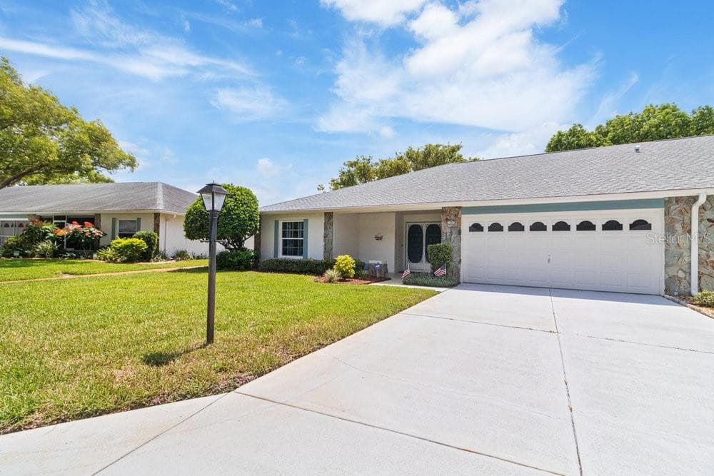 11015 LINKSIDE DRIVE PORT RICHEY, FL 34668