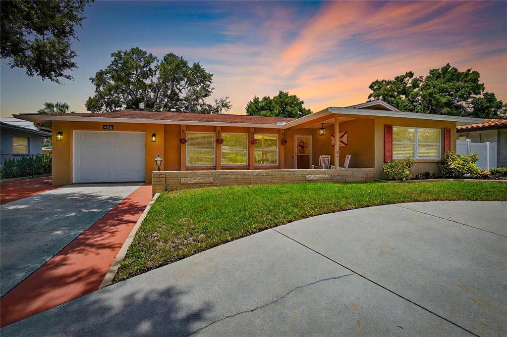 496 SEACREST DRIVE LARGO, FL 33771