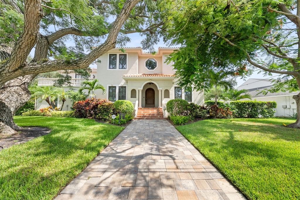 420 RIVIERA DRIVE TAMPA, FL 33606