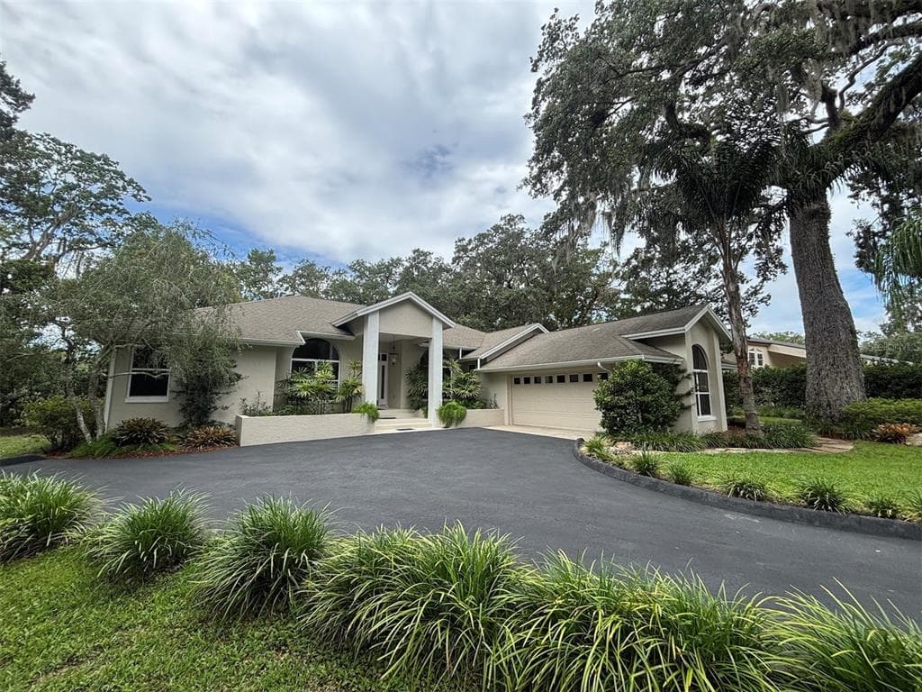 750 NW SNUG HARBOR ROAD CRYSTAL RIVER, FL 34428