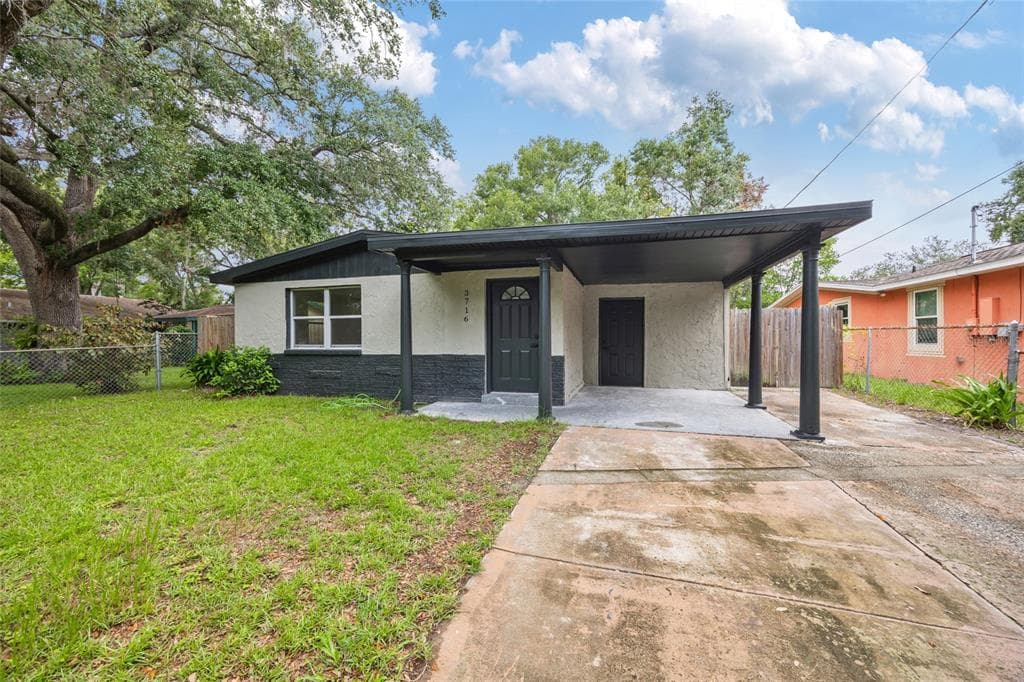3716 E GROVE STREET TAMPA, FL 33610